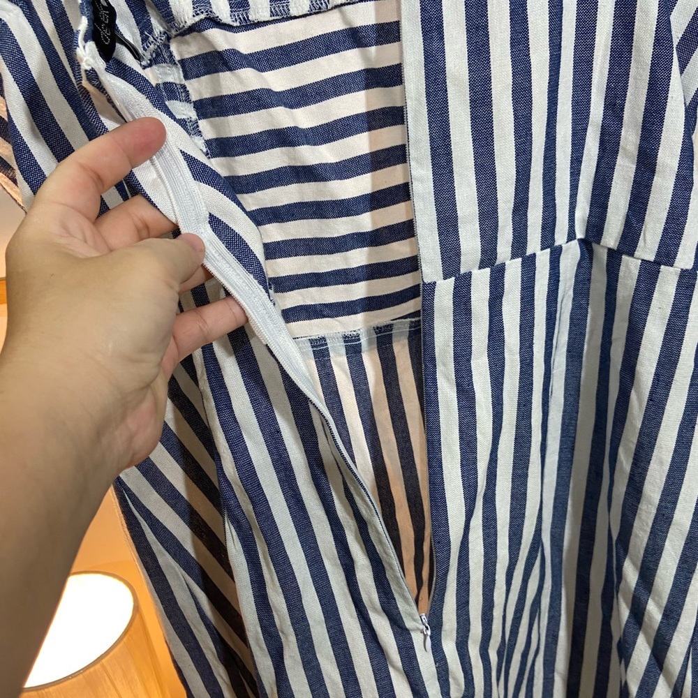ποΈ Derek Heart Dress. Size- L ( Smaller in size) - Picture 13 of 14